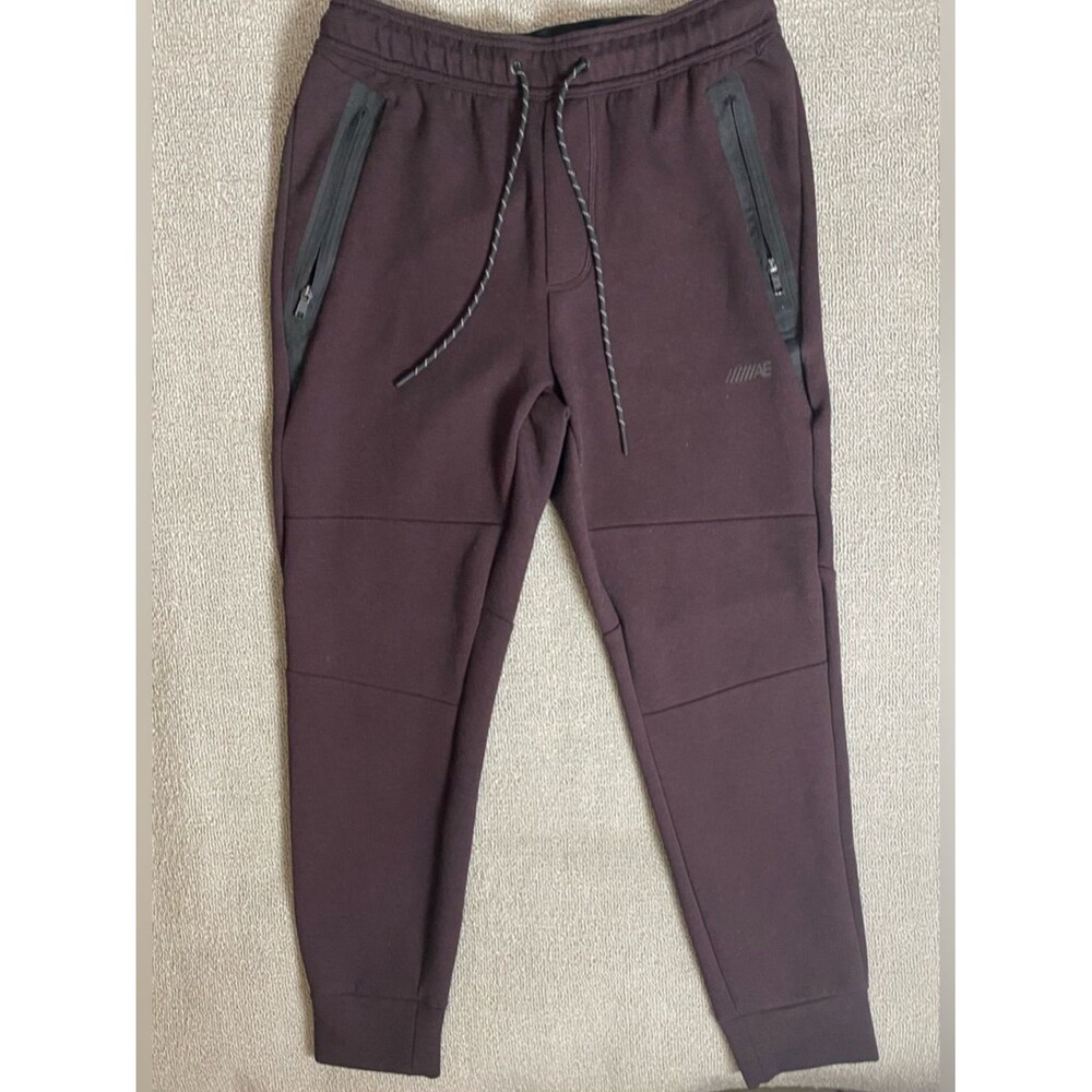 American Eagle Outfitters Men'’s Athletic Laid Back Joggers w Zipper Pockets